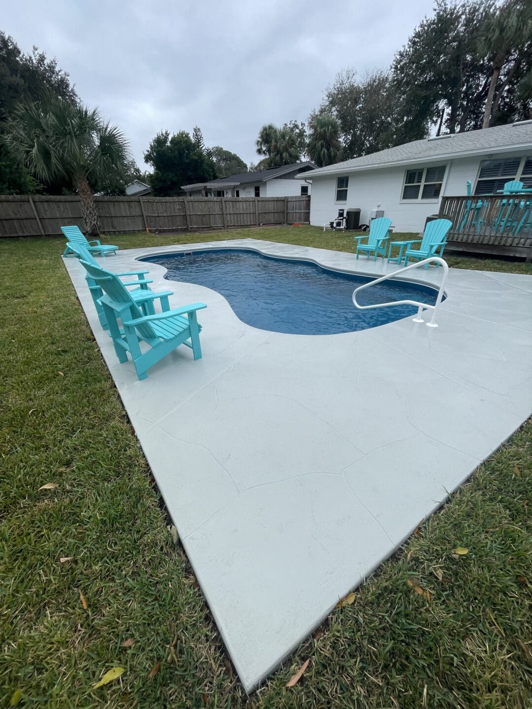 Fiberglass pool installed by Southern Pools of Florida