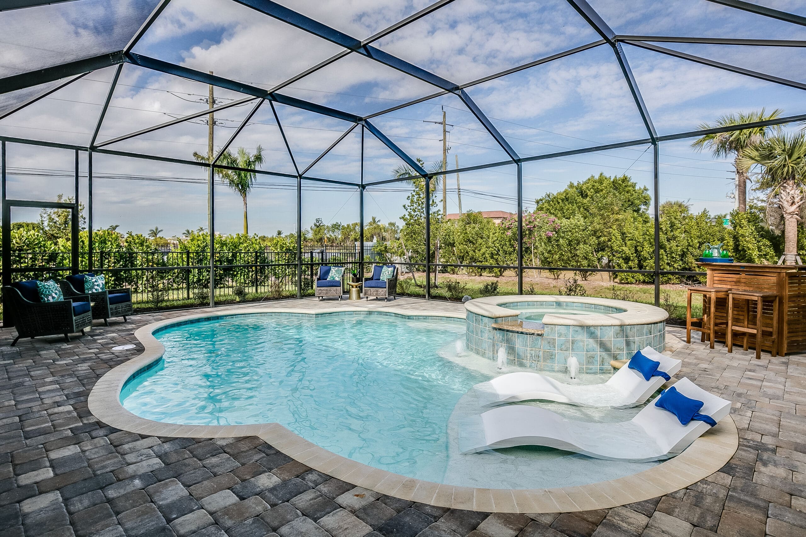 Tanning Ledge Pool Design: A Northeast Florida Guide